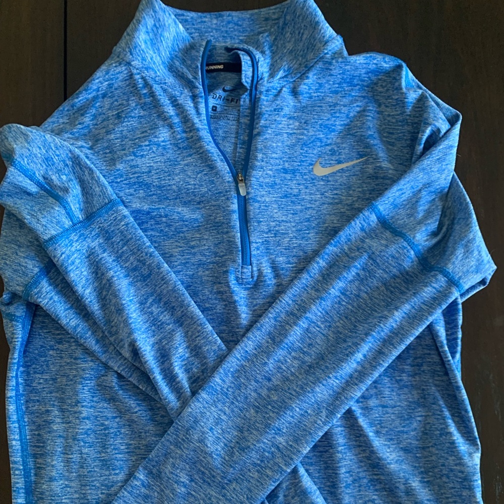 Women’s Nike Quarterzip (M)
